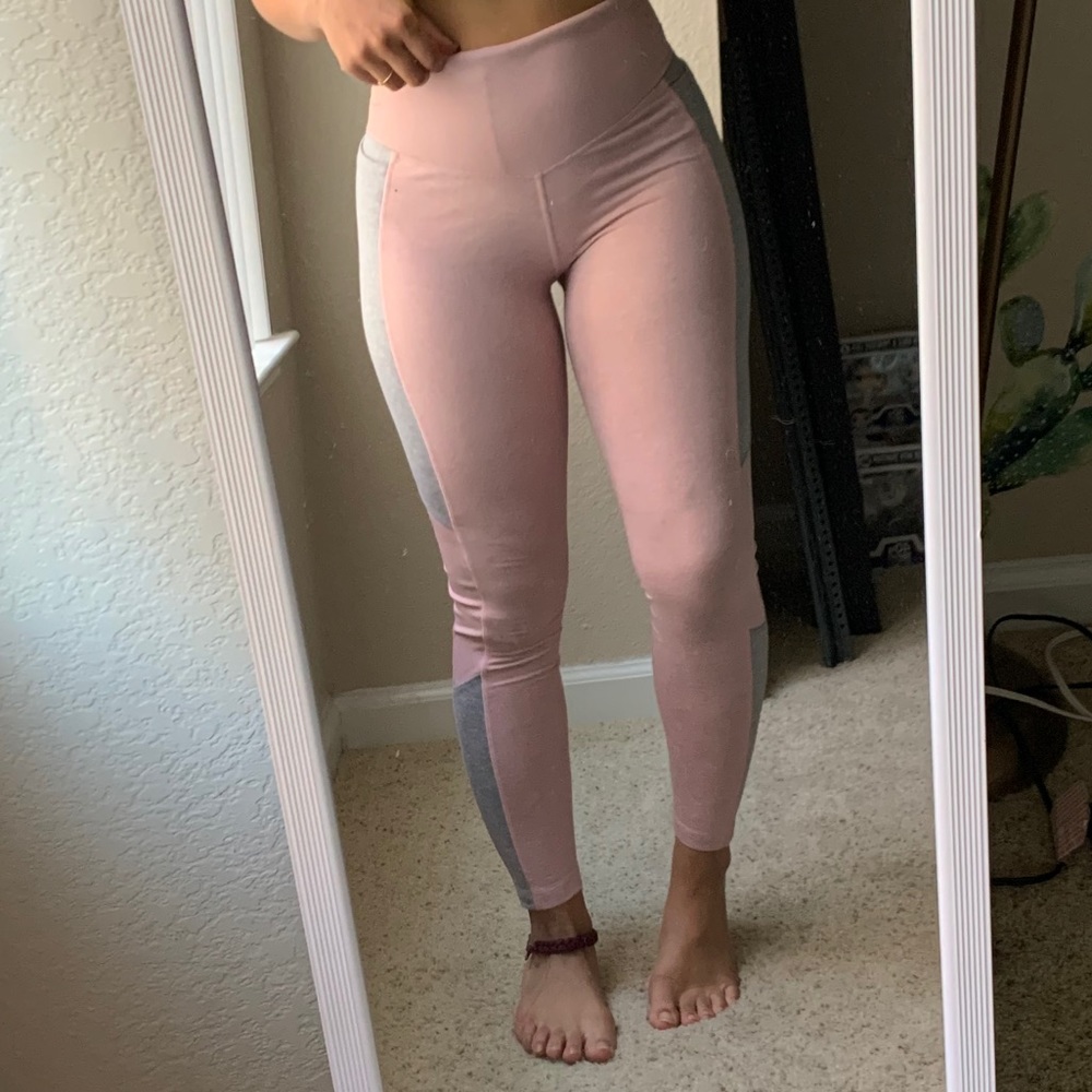 •Victoria Secret Pink Leggings•
